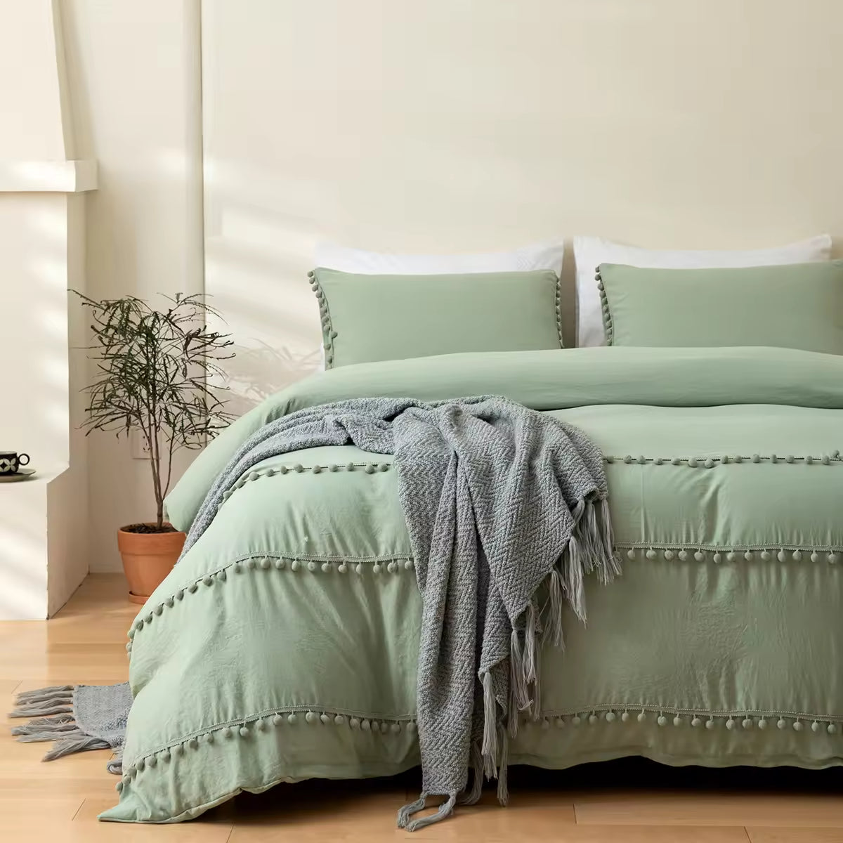 Solid Color Bohemian Style Three Piece Polyester Comforter Sets