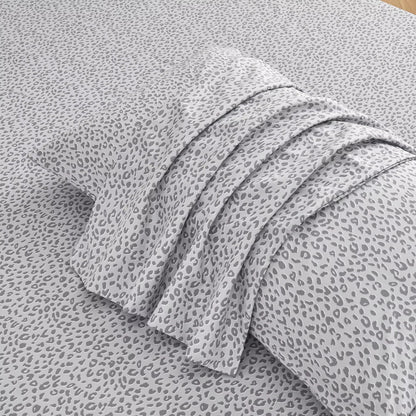 Luxury 3 Piece Leopard Printed Sheet Set